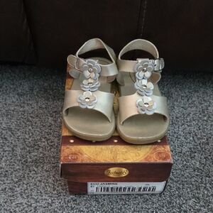 FootMates Gold Floral Kids Sandals